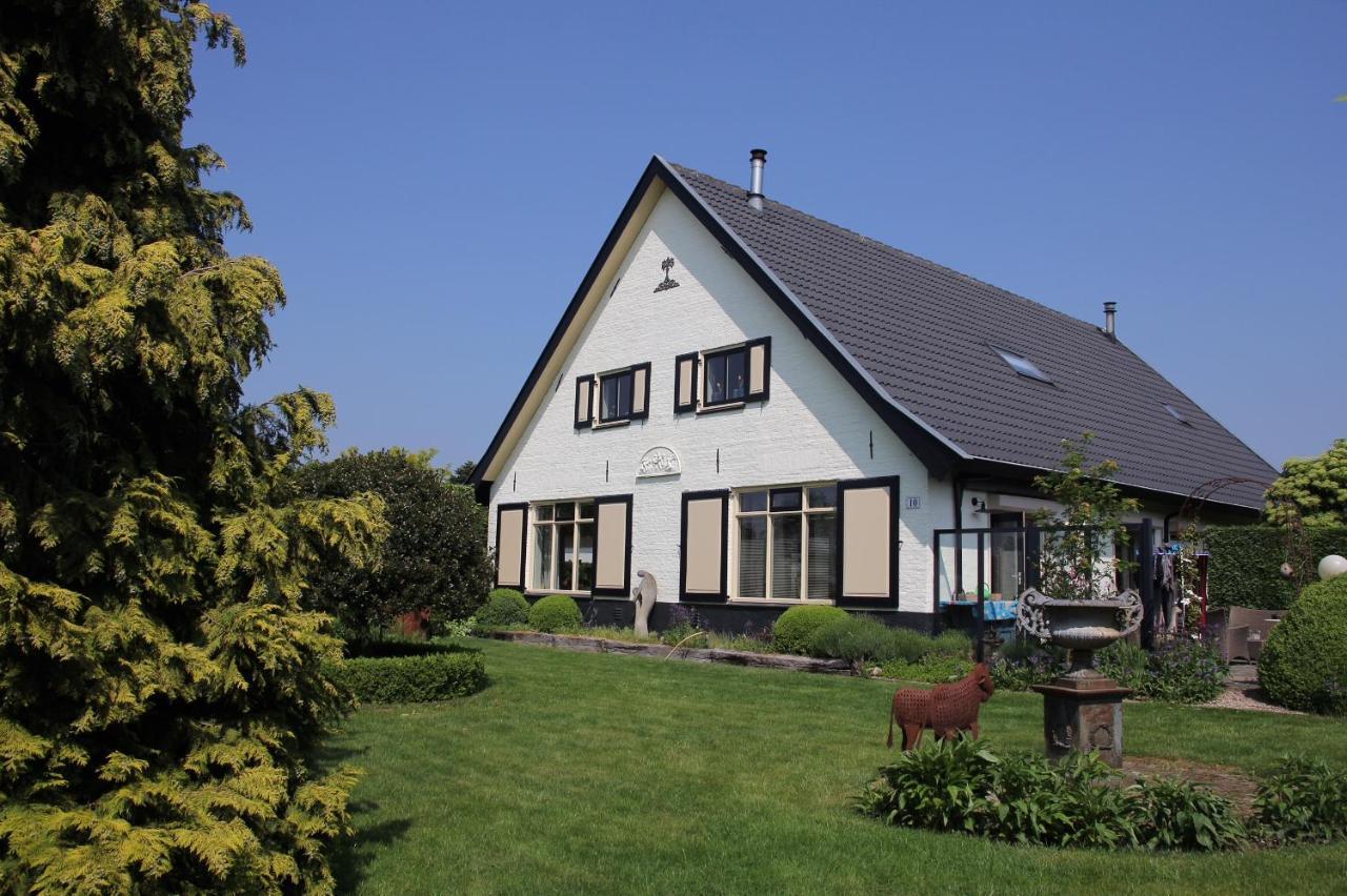 B&B Buitenwaard Oosterhout  エクステリア 写真