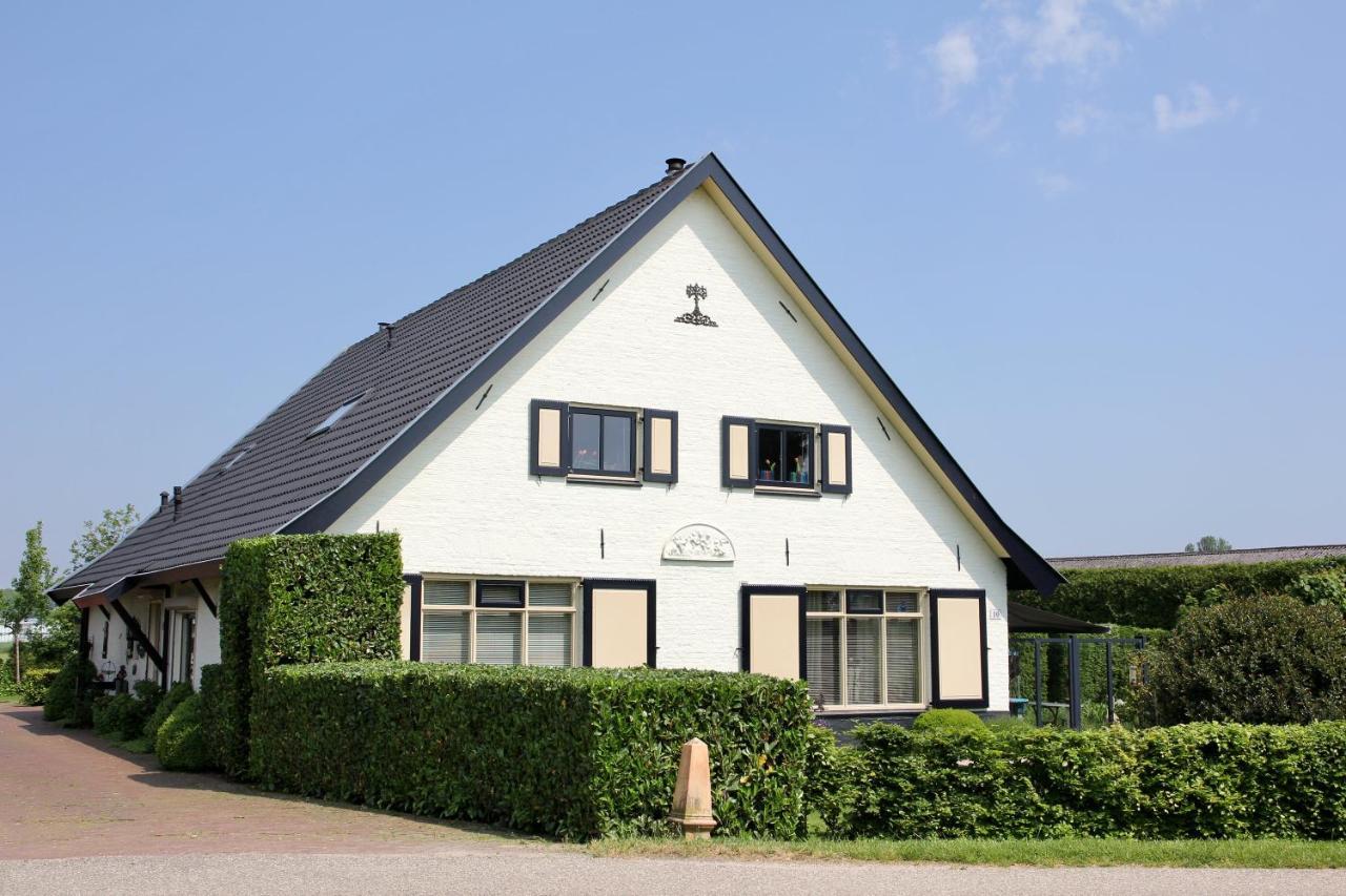 B&B Buitenwaard Oosterhout  エクステリア 写真
